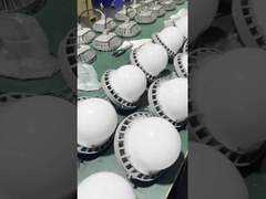 Éclairage linéaire étanche à l'eau pour l'industrie chimique