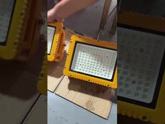 Découvrez pourquoi choisir un éclairage antidéflagrant à LED portable antirouille 400W