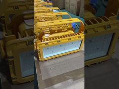 Les zones allumant la lumière d'inondation anti-déflagrante Ip65 400w ont mené la démonstration de lumière anti-déflagrante