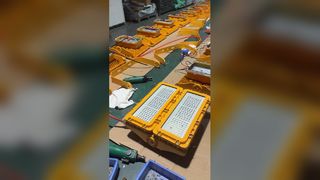 Présentation de l'éclairage antidéflagrant industriel extérieur IP65 à LED avec boîtier en alliage d'aluminium