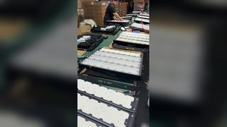 Éclairage de stade LED étanche IP66 avec une durée de vie de 50 000 heures et des options personnalisables