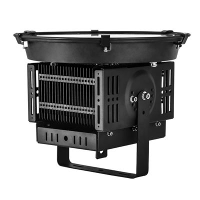 TS150W/200W Éclairage industriel de type high bay avec LED 7070 IP65 étanche et angle de faisceau de 5° pour jardin et usine