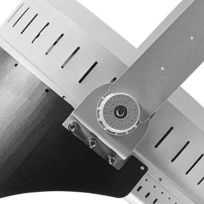 Éclairage de stade LED haute performance 500W-600W avec support réglable et corps en alliage d'aluminium