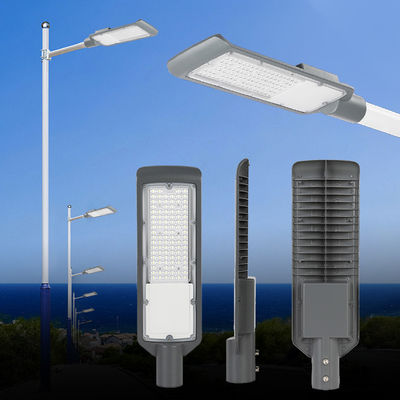 Lampadaire LED étanche IP66 à haut rendement 3000-6500K pour l'éclairage routier extérieur avec une efficacité de 125lm/w