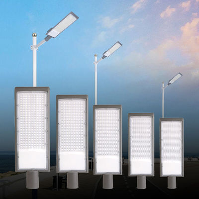 Lumière de rue LED IP66 étanche à l'eau avec une efficacité de 120lm/W et une grande tension AC85-265V pour les autoroutes