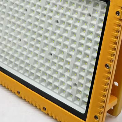 projecteur LED industriel ATEX de classe I Division 1 de protection IP66 et lumière blanche froide 5000K