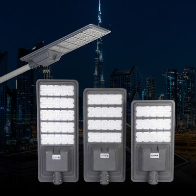 Lampadaire solaire LED tout-en-un avec puissance de 400W/600W/800W, capteur radar + contrôle de la lumière + MPPT, et durée de vie de 50000 heures