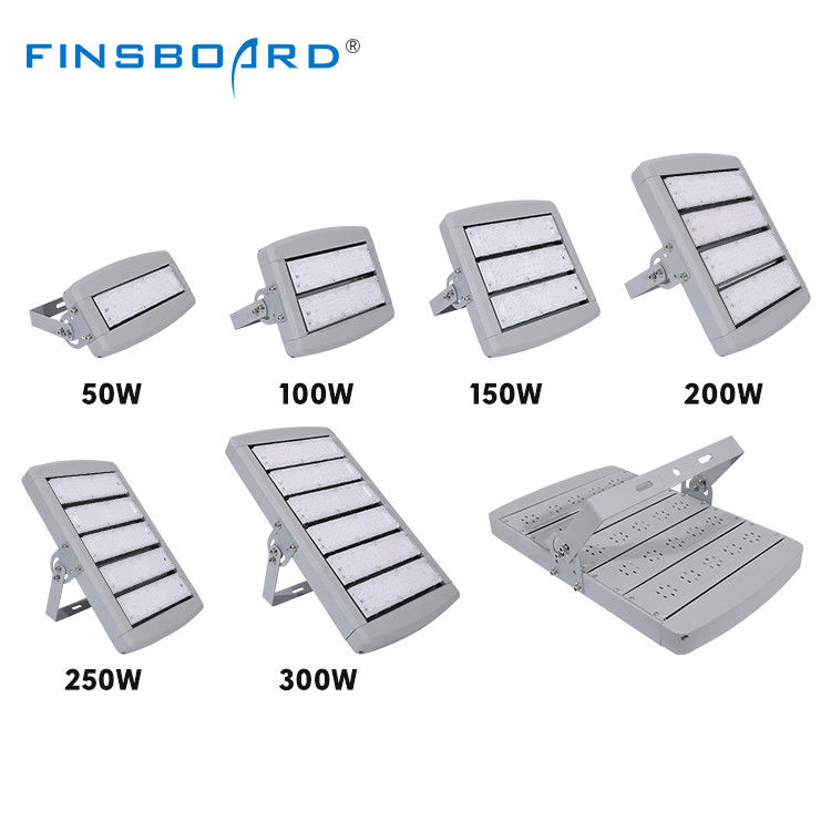 Éclairage de stade LED extérieur étanche IP66 avec structure modulaire et LED haute luminosité pour terrains de basket-ball