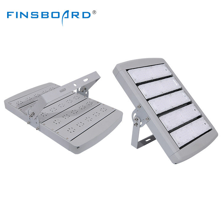 Projecteur de stade LED modulaire étanche IP66 à haute efficacité pour sports de plein air