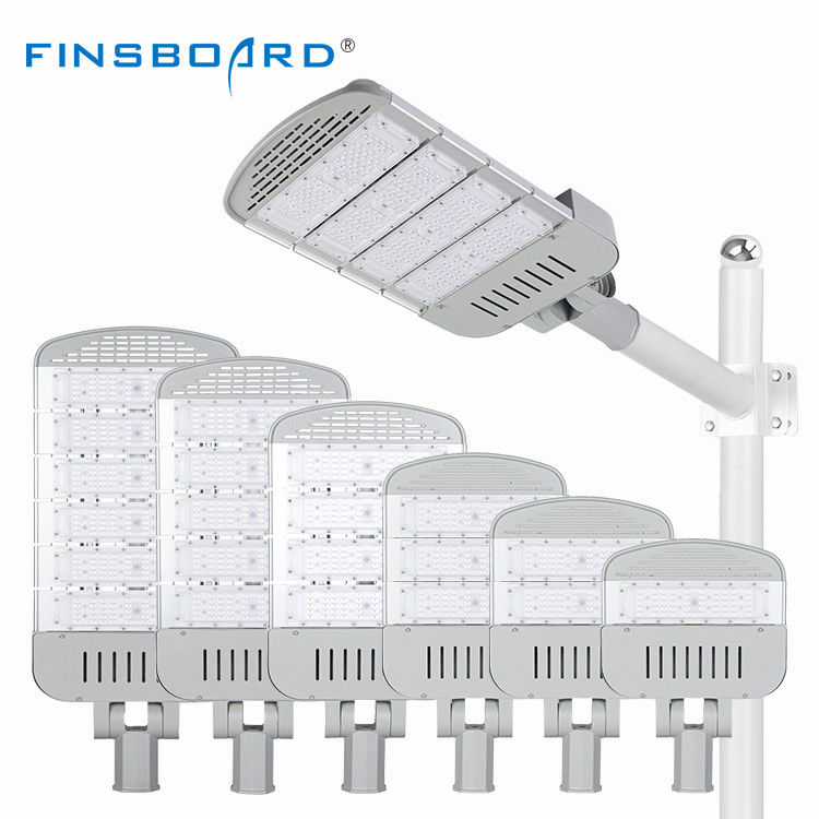 Lampadaire LED SMD3030 étanche IP65 avec options de puissance de 50W à 300W pour l'éclairage extérieur