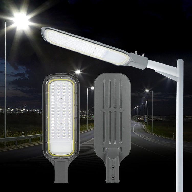 Lumière de rue à LED pour l'extérieur en aluminium sous pression IP65 étanche SMD2835 pour les autoroutes et les parkings