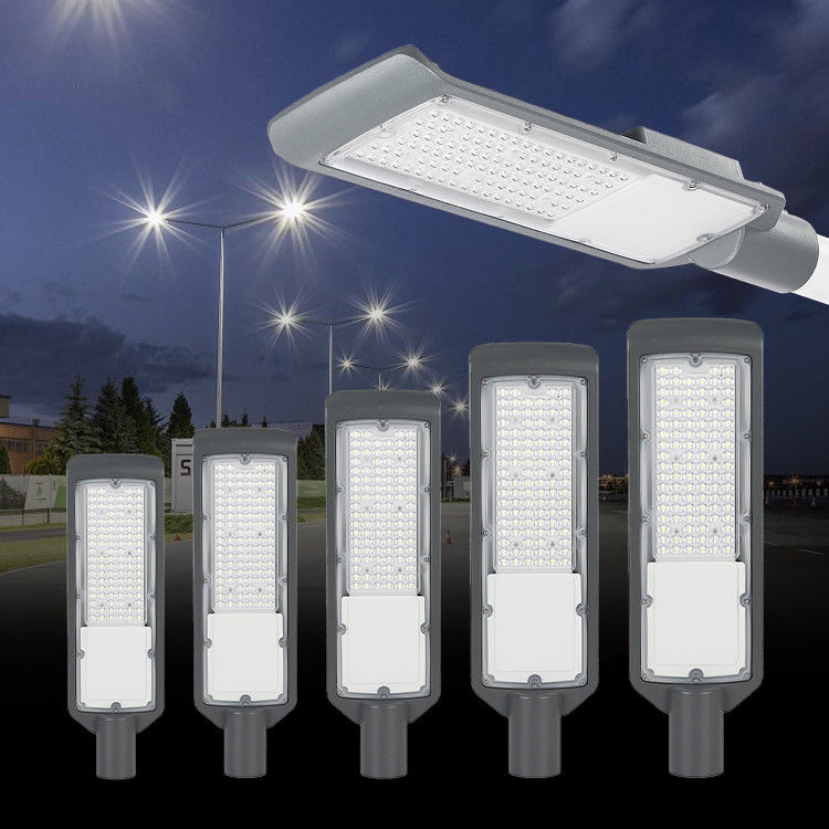 Lampadaire LED extérieur étanche IP66 avec puce LED SMD 2835 et durée de vie de 50 000 heures