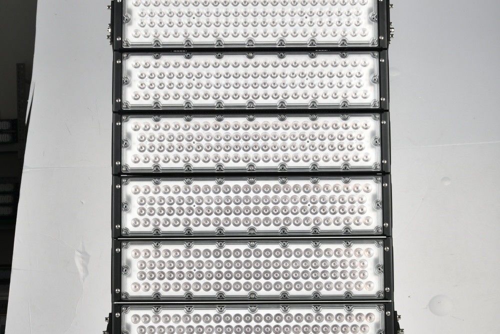 Lumière de stade Pc en aluminium 250w 500w 750w 1000w 1250w 1500w 2000w Led High Mast Light