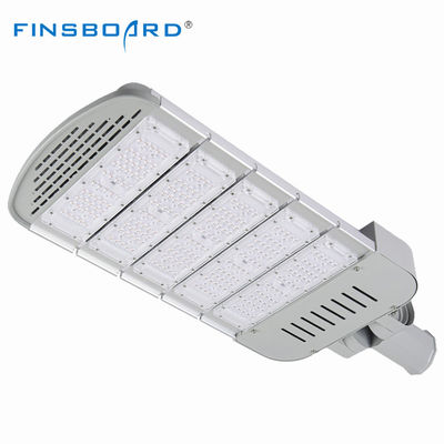 50W 100W 150W 200W 250W Poteaux montés sur des lampes solaires