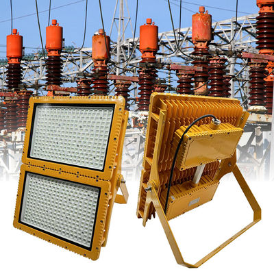 SMD 3030/2835 Armatures d'éclairage à l'épreuve des explosions à LED dotées d'une protection IP66 et d'une garantie de 2/3/5 ans